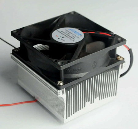 Wanhao Boxman-1 – УФ-камера